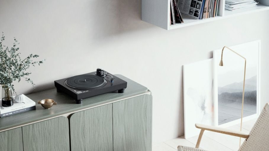 Technics joins the Black Friday action with up to £200 off systems, turntables and earbuds